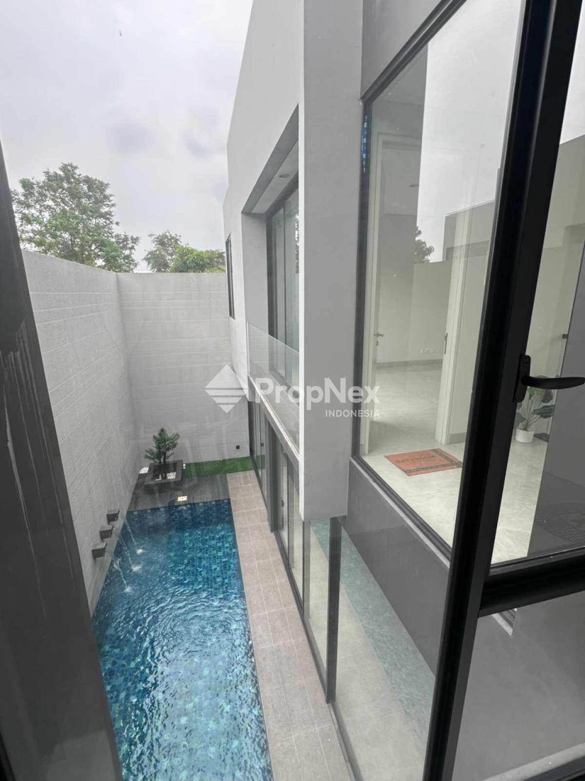 Rumah Citraland Pelican Hills Gress Fully Furnished — foto 4